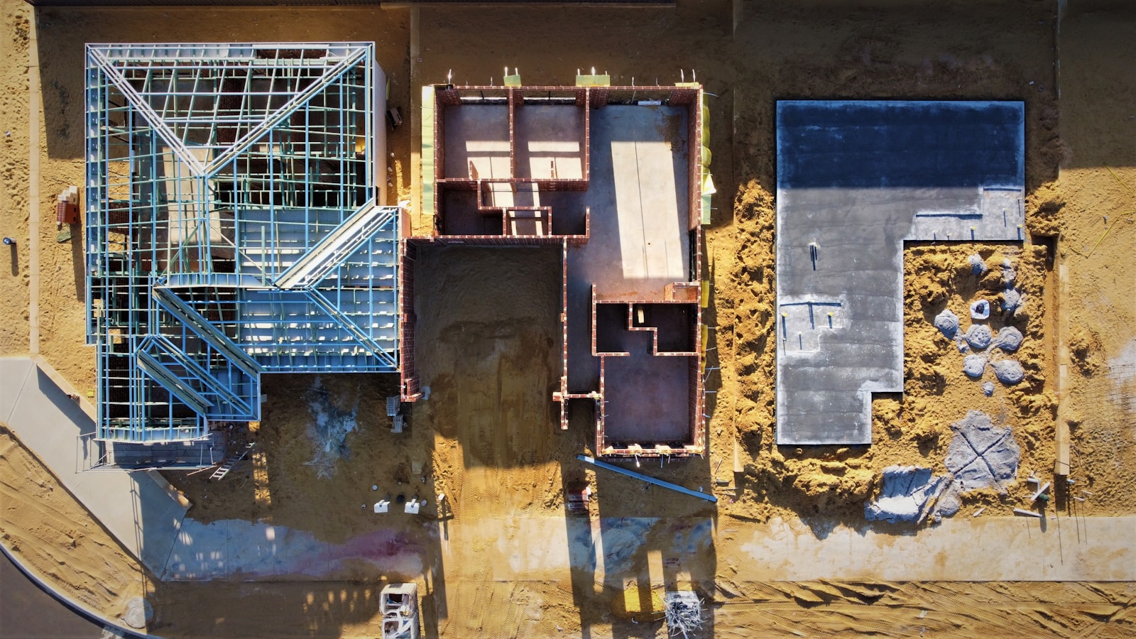 Estructura y cimentación de una vivienda en construcción